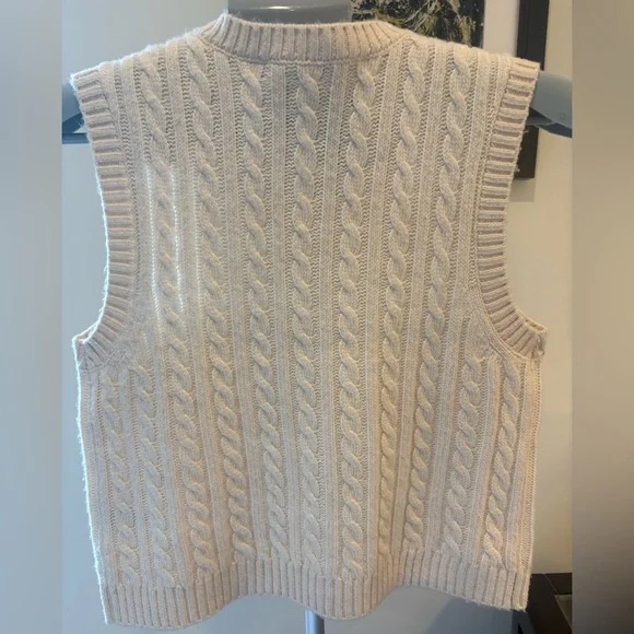 NWT Walter Baker Gemma Cable Knit Sweater Vest | Cream | Size M | NWT - Picture 2 of 5